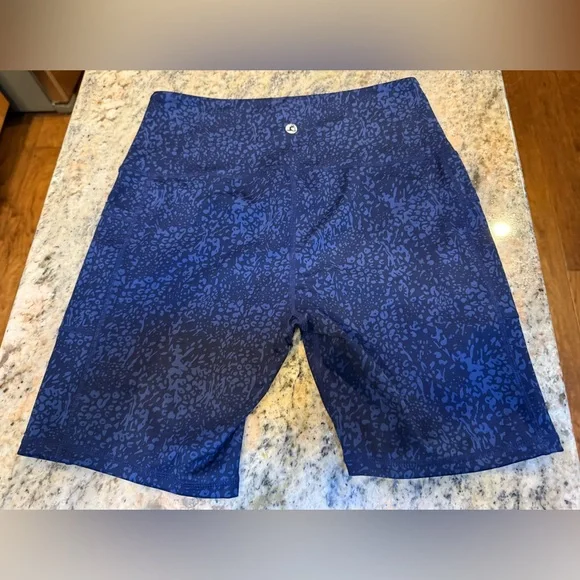 🖤 LegEnd Snake Print High-Rise Biker Shorts | Size M. Side Pockets - Picture 3 of 10